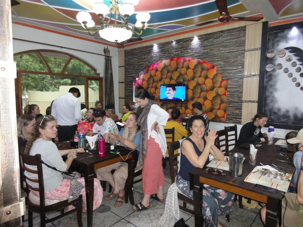 泰广场酒店 阿格拉 外观 照片